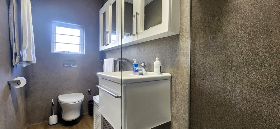 4 Bedroom Property for Sale in Bredasdorp Western Cape